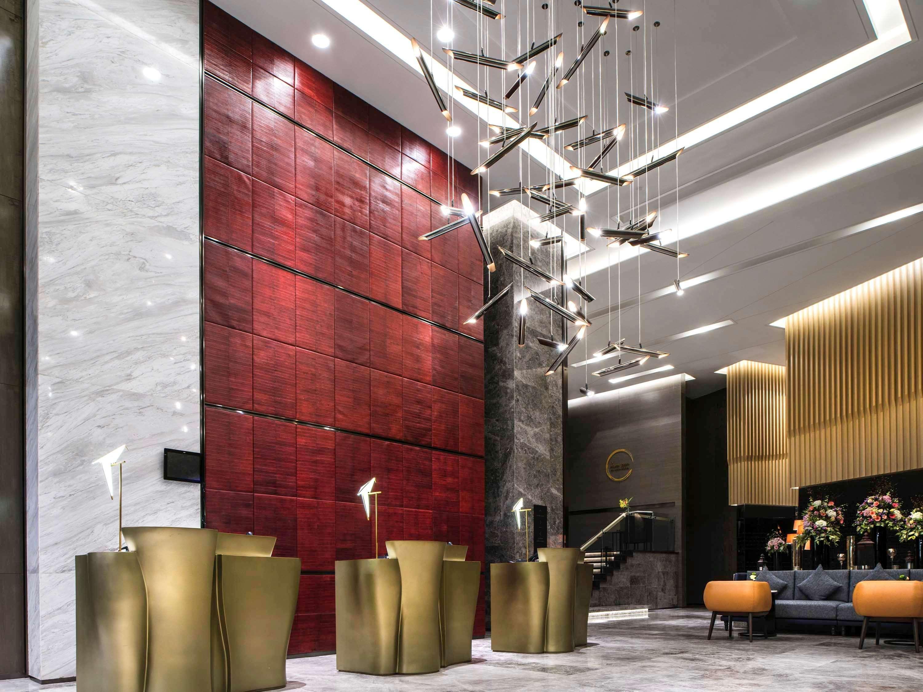 Sofitel Kuala Lumpur Damansara Hotel Eksteriør billede The lobby of the hotel
