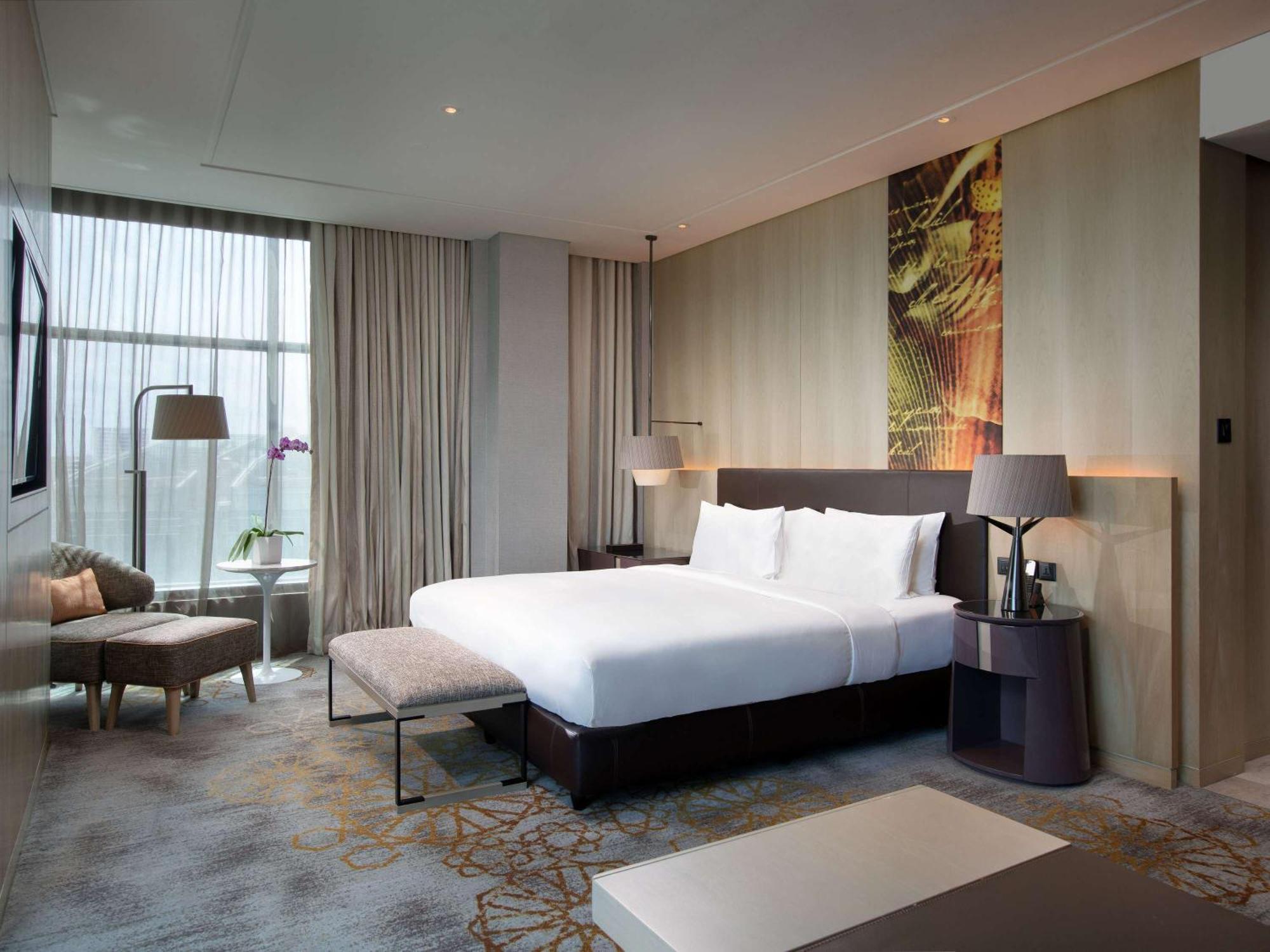 Sofitel Kuala Lumpur Damansara Hotel Eksteriør billede Deluxe Room