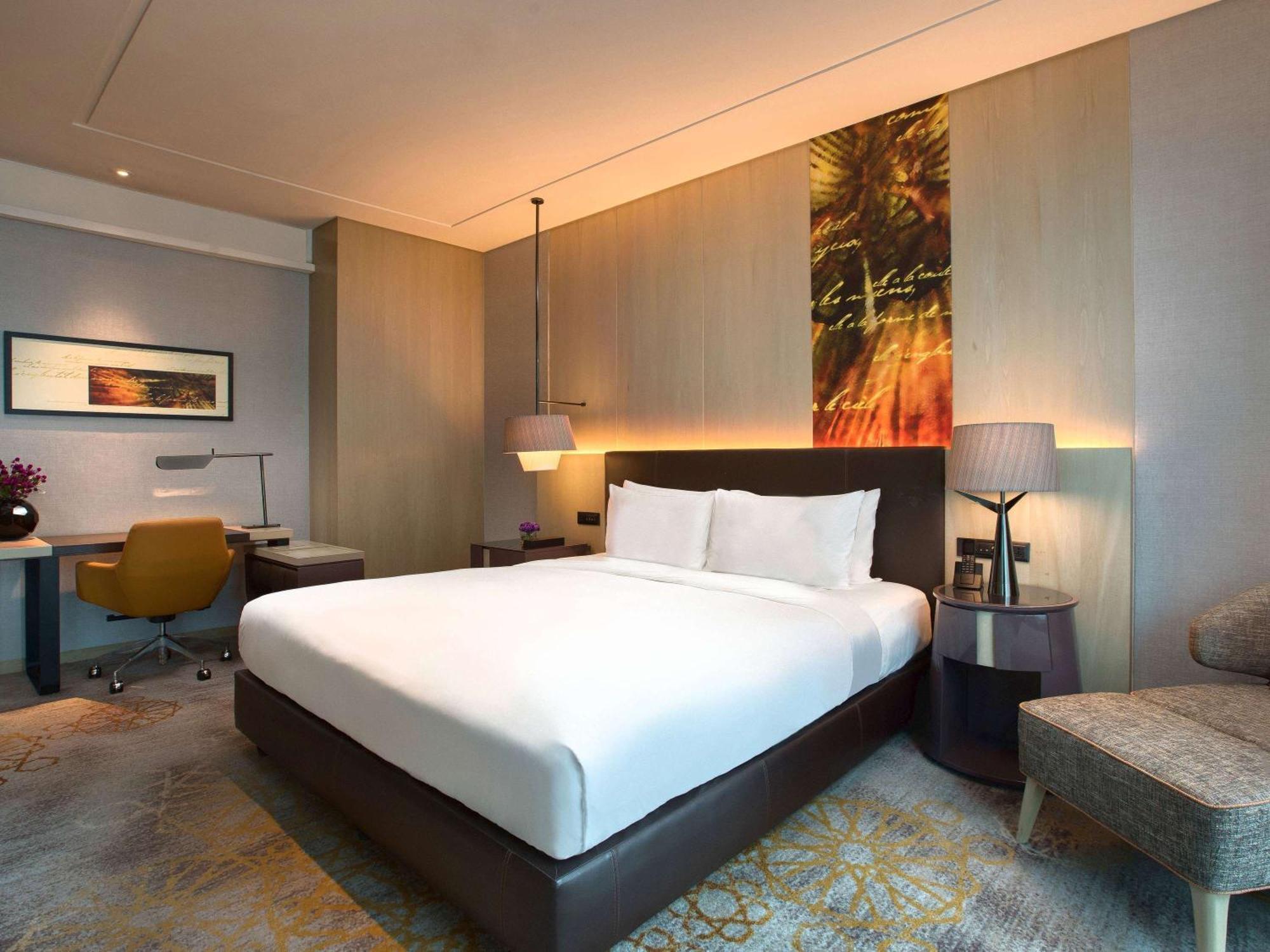 Sofitel Kuala Lumpur Damansara Hotel Eksteriør billede Deluxe Room