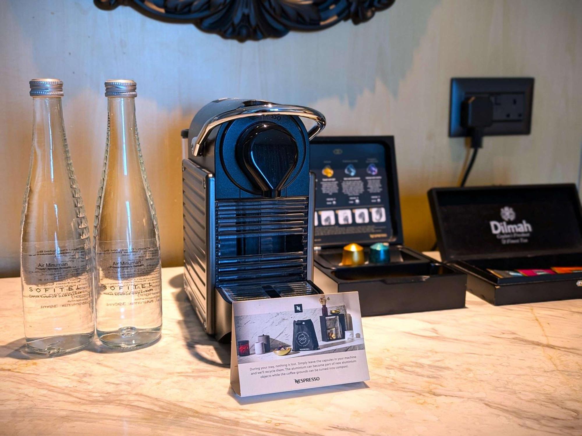 Sofitel Kuala Lumpur Damansara Hotel Eksteriør billede A Nespresso machine
